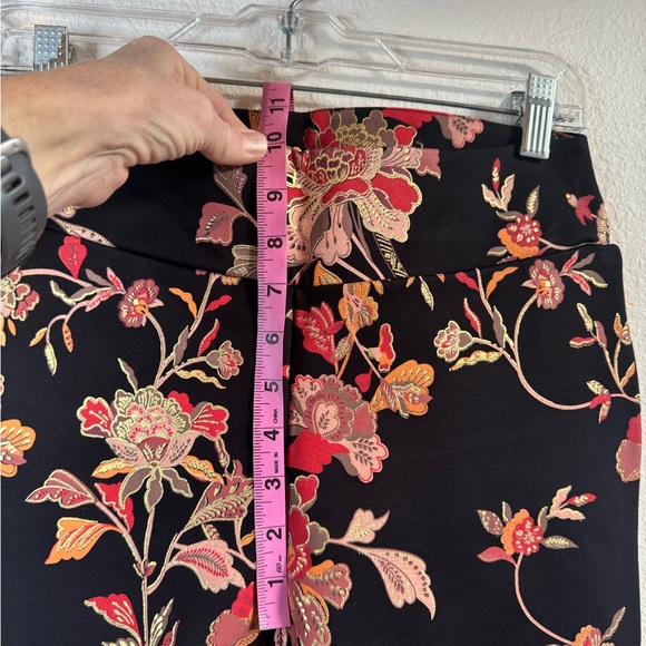 *NWOT* SOFT SURROUNDINGS ‘Indian Rose’ Ponte Pull-On Pants - Picture 7 of 16